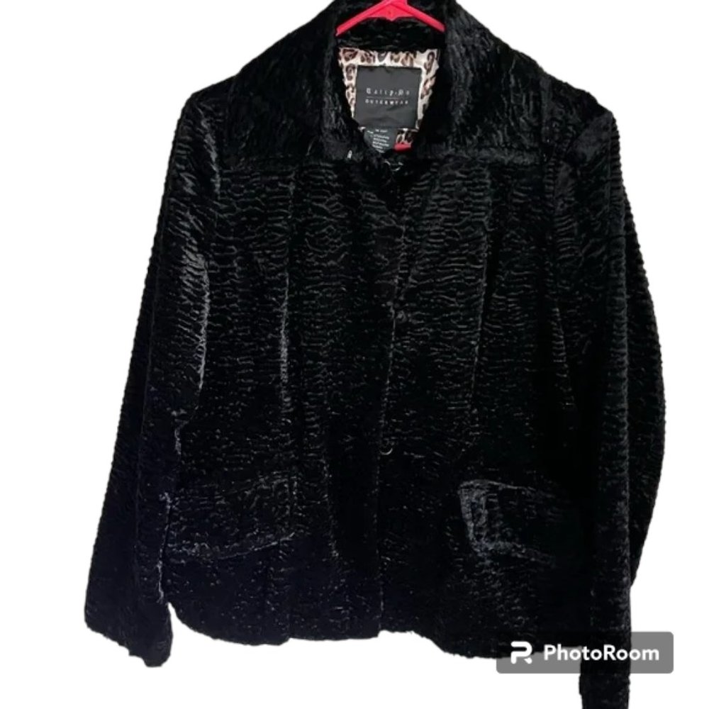 Tally Ho Outwear  Faux Fur Jacket with Animal Print Lining Size M